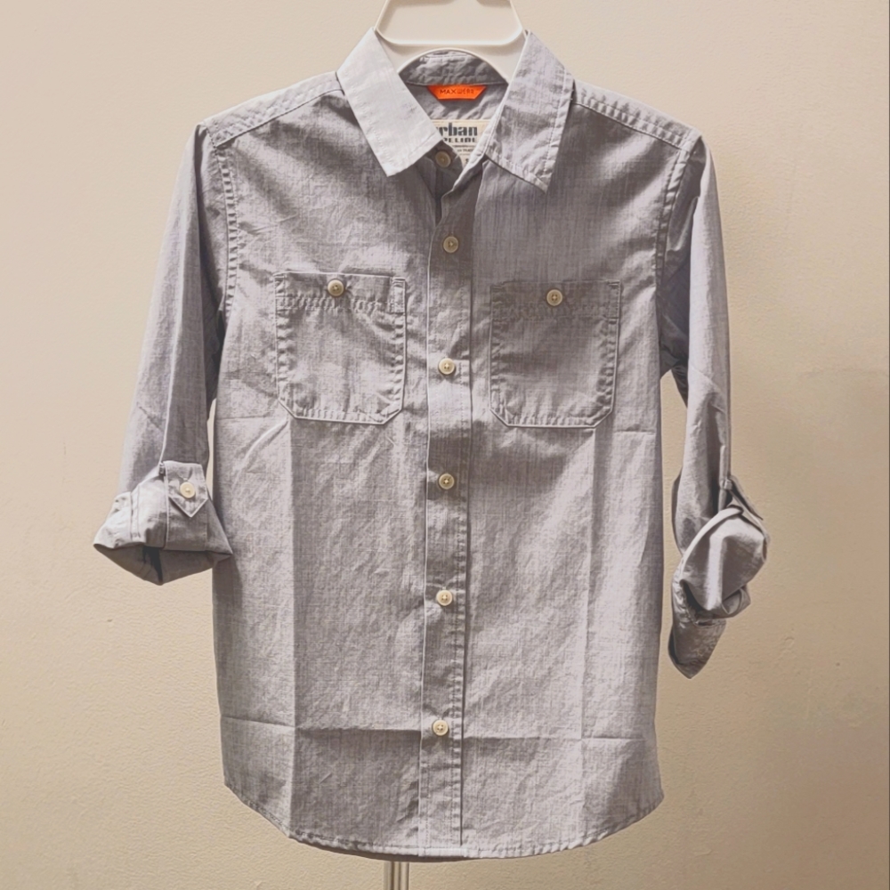 3/$12. NWOT. Urban Pipeline Shirt. Small.